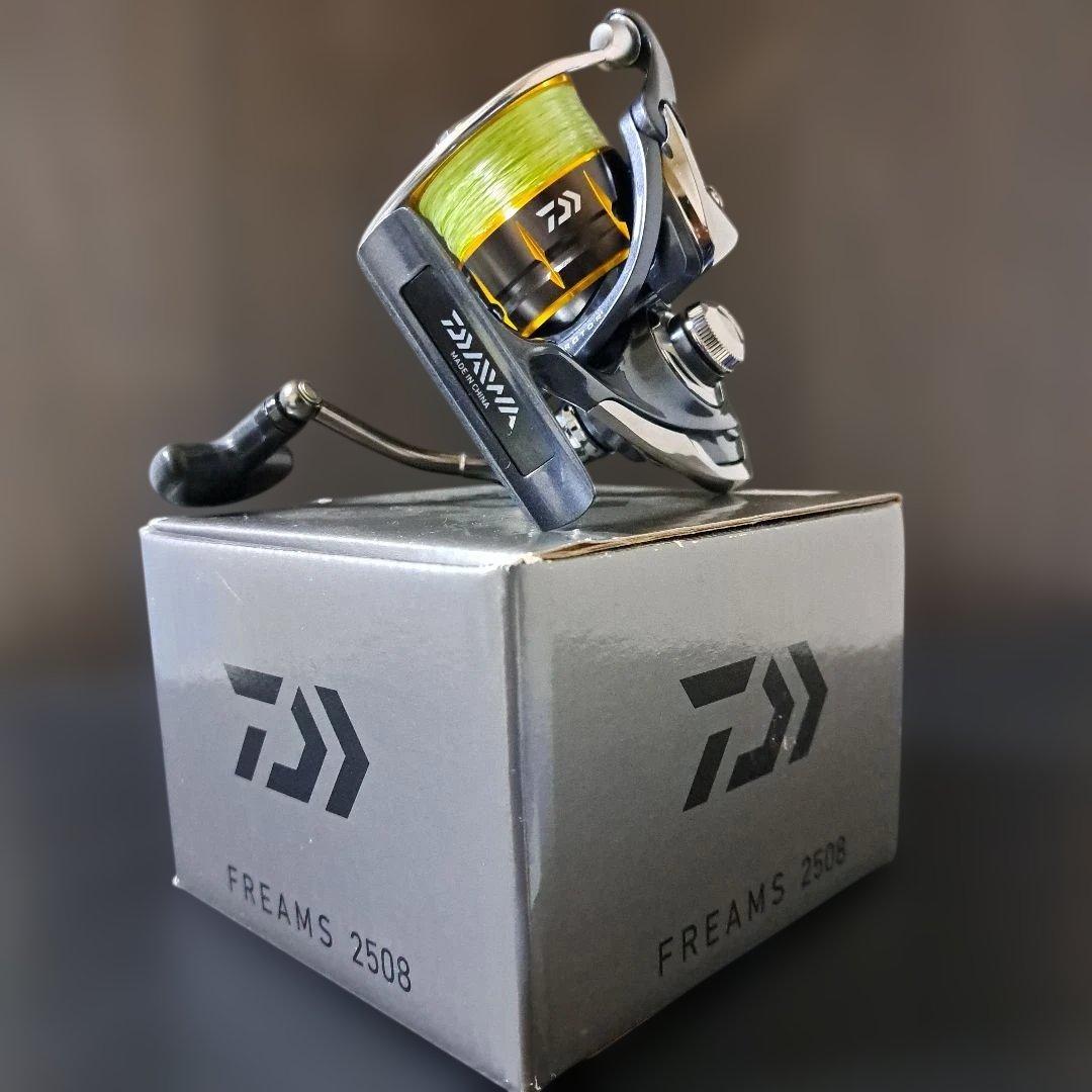 リール DAIWA 15 FREAMS 2508
