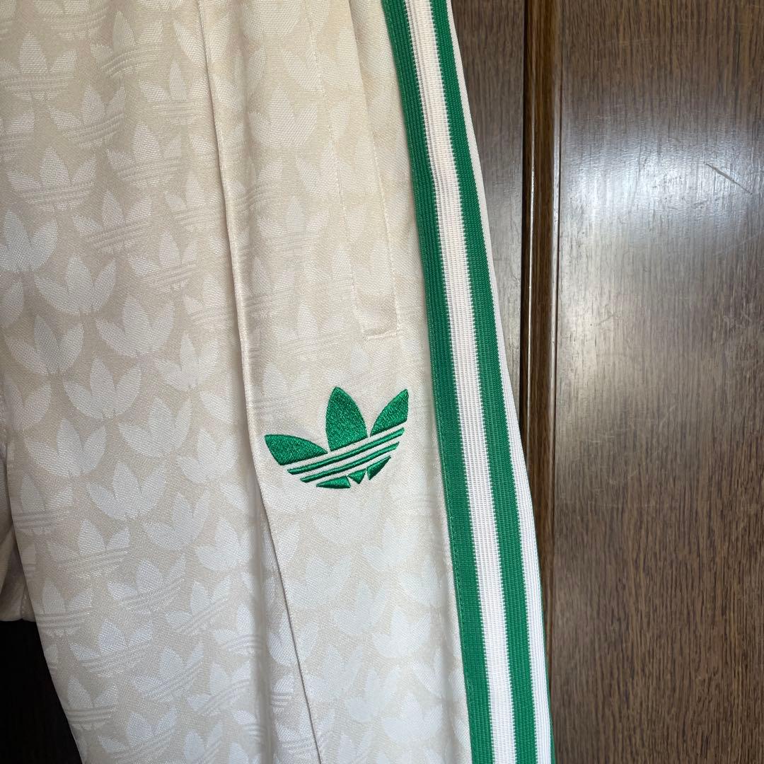 adidas トレフォイルジャージパンツ ホワイト/グリーン