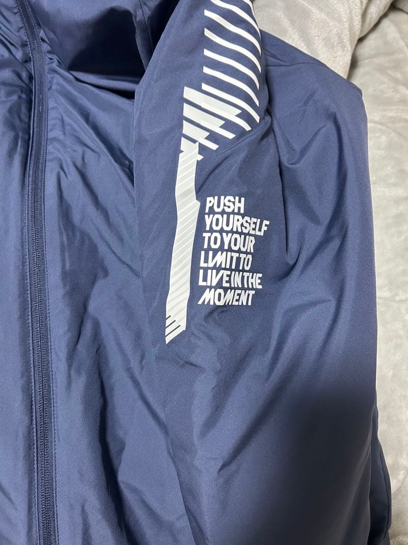 新品 アシックスLIMO中わたロングコートLサイズ