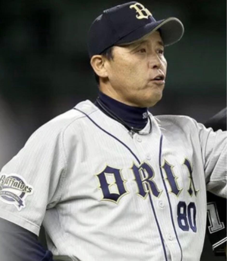 と*む様 岡田彰布監督　直筆サインボール
