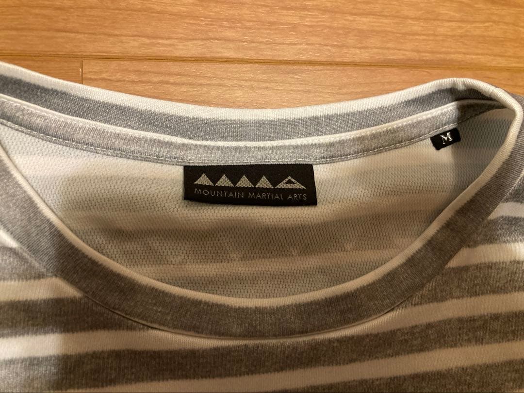 マウンテンマーシャルアーツ　ボーダーランニングTシャツ　美品　Mサイズ