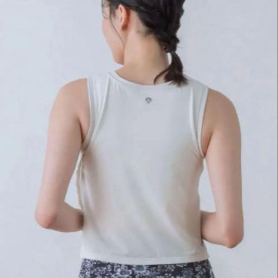 SUKALA カップ付きタンクトップ　lava リントスル　L サイズ