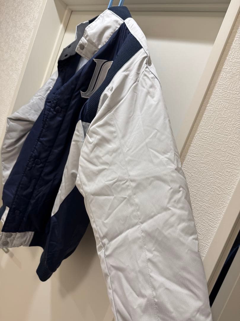 西武ライオンズ　NIKE ジャケット　Lサイズ　新品