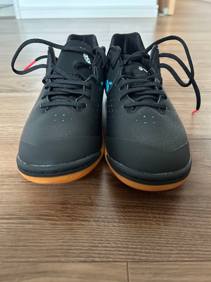 【新品未使用】asics フットサルシューズ 黒/青/赤