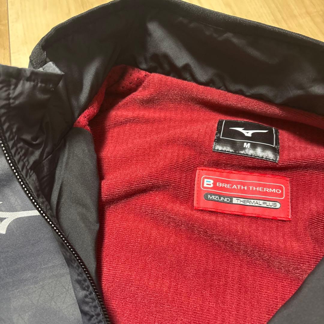 新品　ミズノ　メンズ　ブレスサーモ　軽量　あったか　ブラック　黒　スポーツ　M