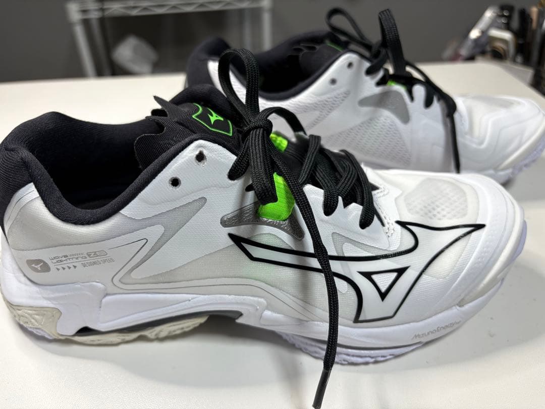 Mizuno バレーボールシューズ ホワイト/ブラック/グリーン