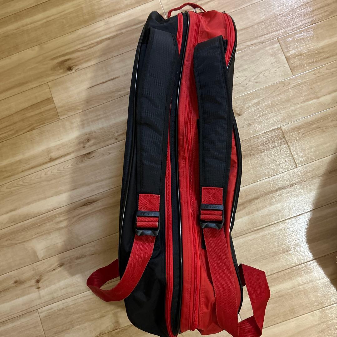 【美品】YONEX バドミントンバッグ 黒/赤
