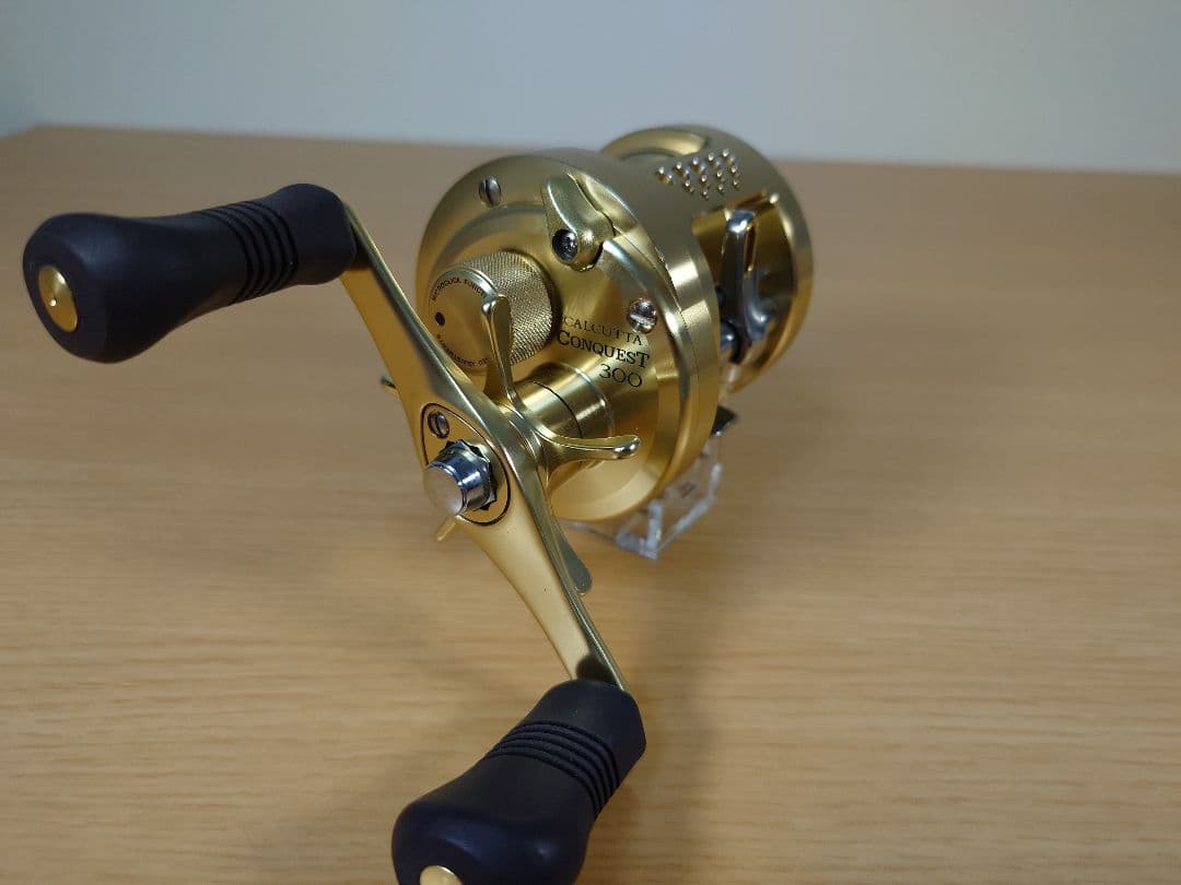 シマノ 01カルカッタ コンクエスト300 動作確認済 美品