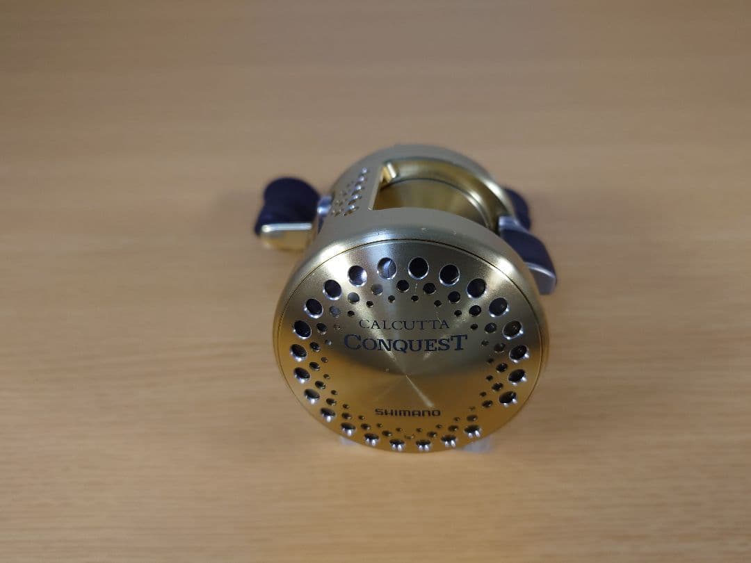 シマノ 01カルカッタ コンクエスト300 動作確認済 美品