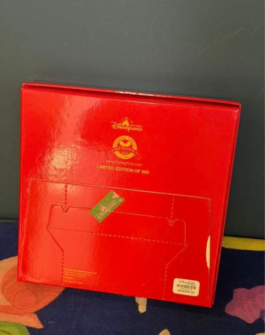香港ディズニーランド正規品ゲームテーマピンバッジダッフィースティッチ限数600