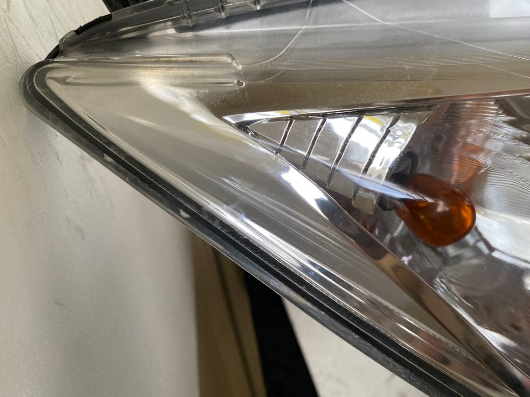 ホンダ グレイス GM4 / GM5 / GM6 系純正ヘッドライト 左右セット