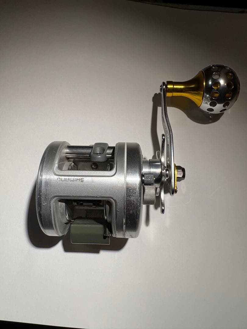 92 SHIMANO カルカッタ 200 ハンドル改　ベイトリール　RH332