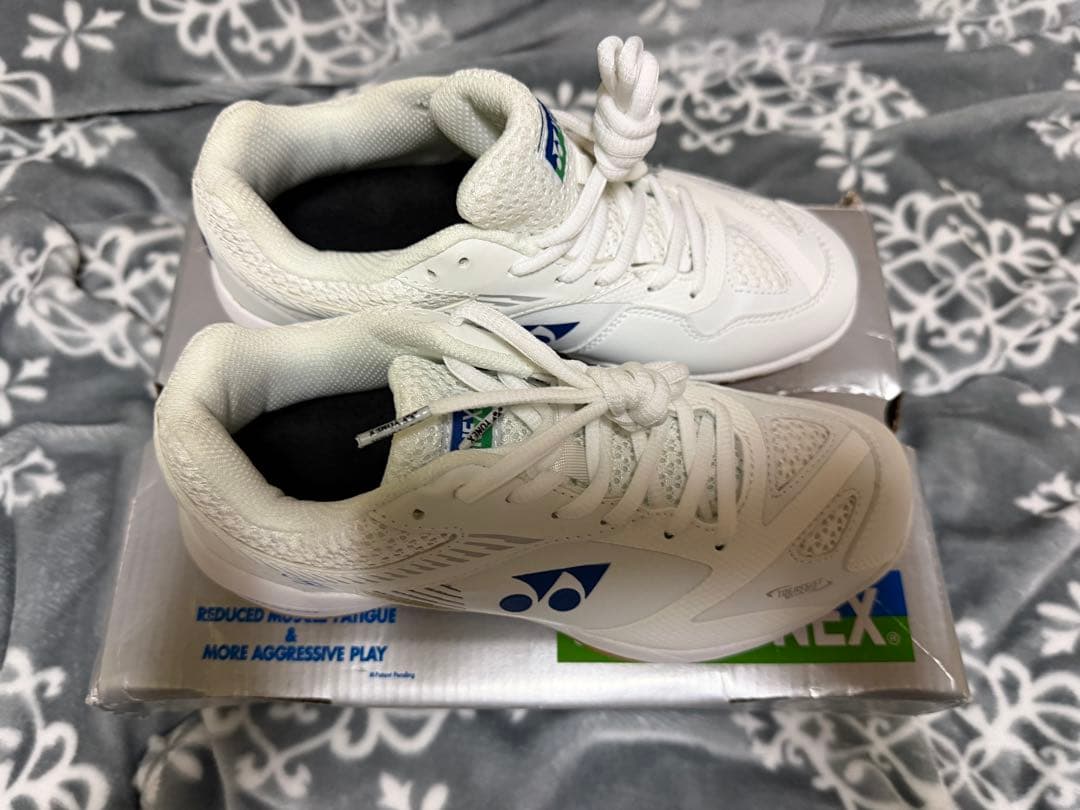 ヨネックス パワークッション65Z2 YONEX75周年記念モデル 23cm