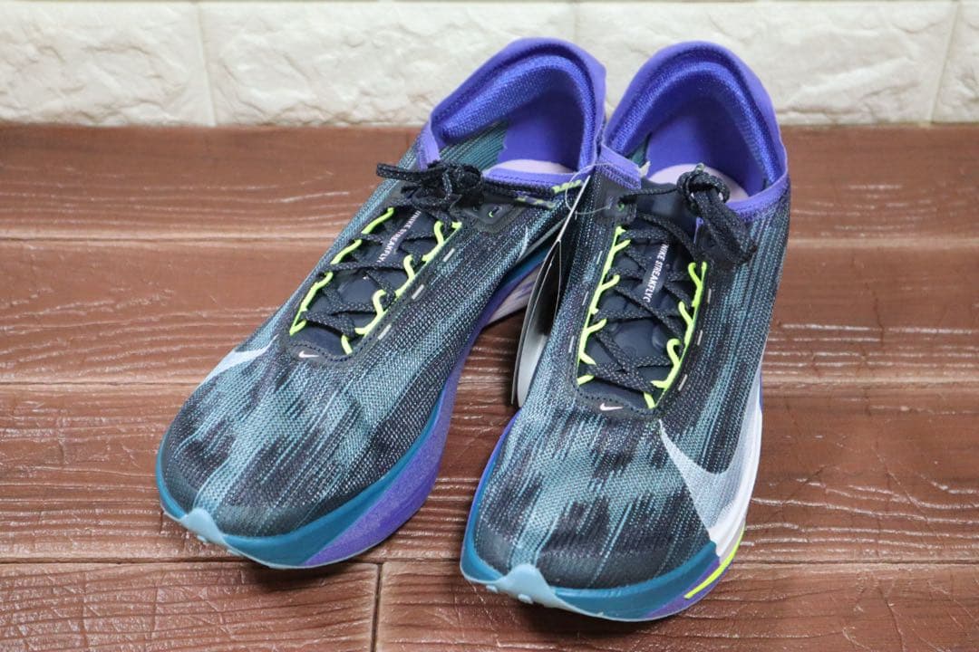 新品 28.5㎝　ナイキ ZOOM X STREAKFLY 2 ランニング