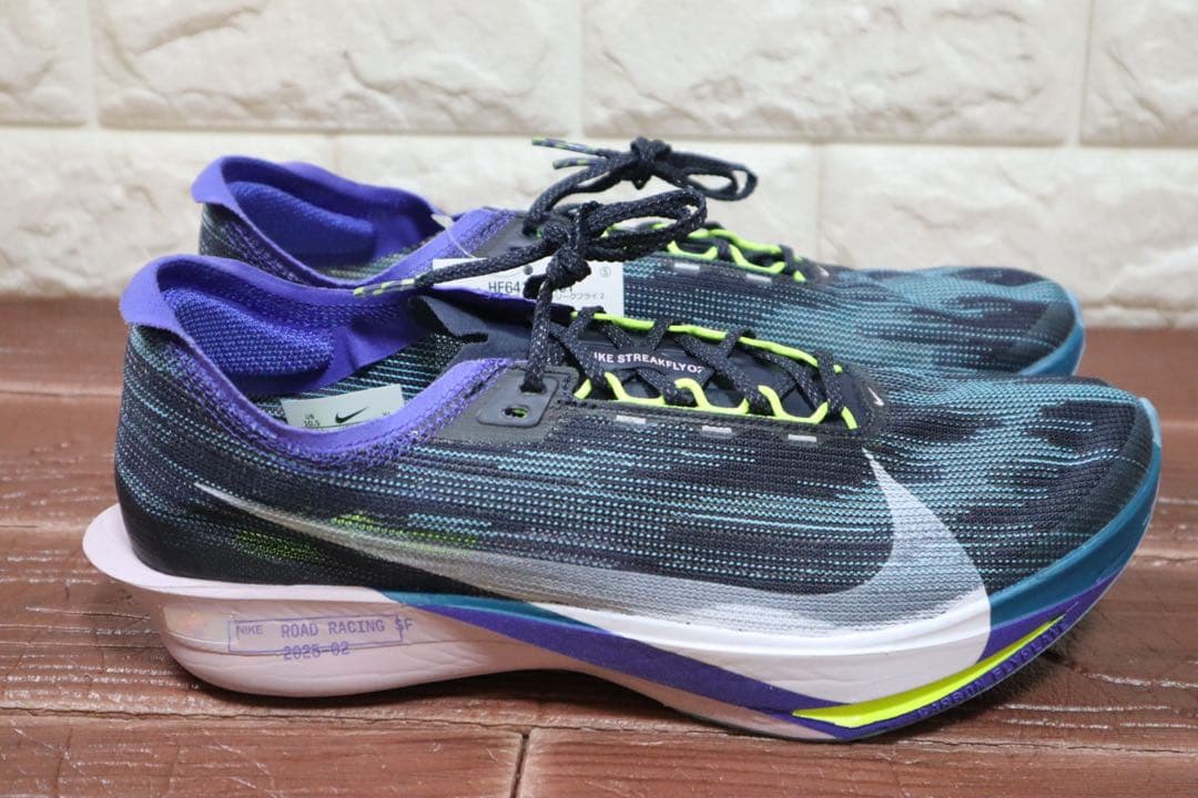 新品 28.5㎝　ナイキ ZOOM X STREAKFLY 2 ランニング