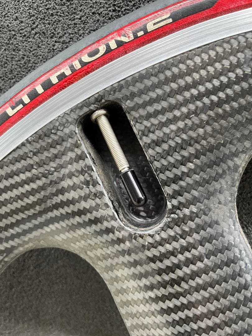 HED.3 700c カーボン バトンホイール　フロント