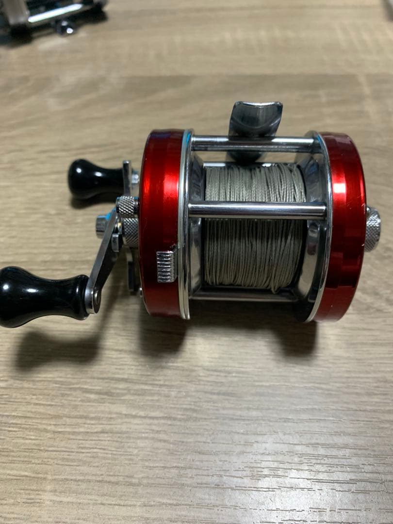 ABU アンバサダー 5500 チェリーレッド
