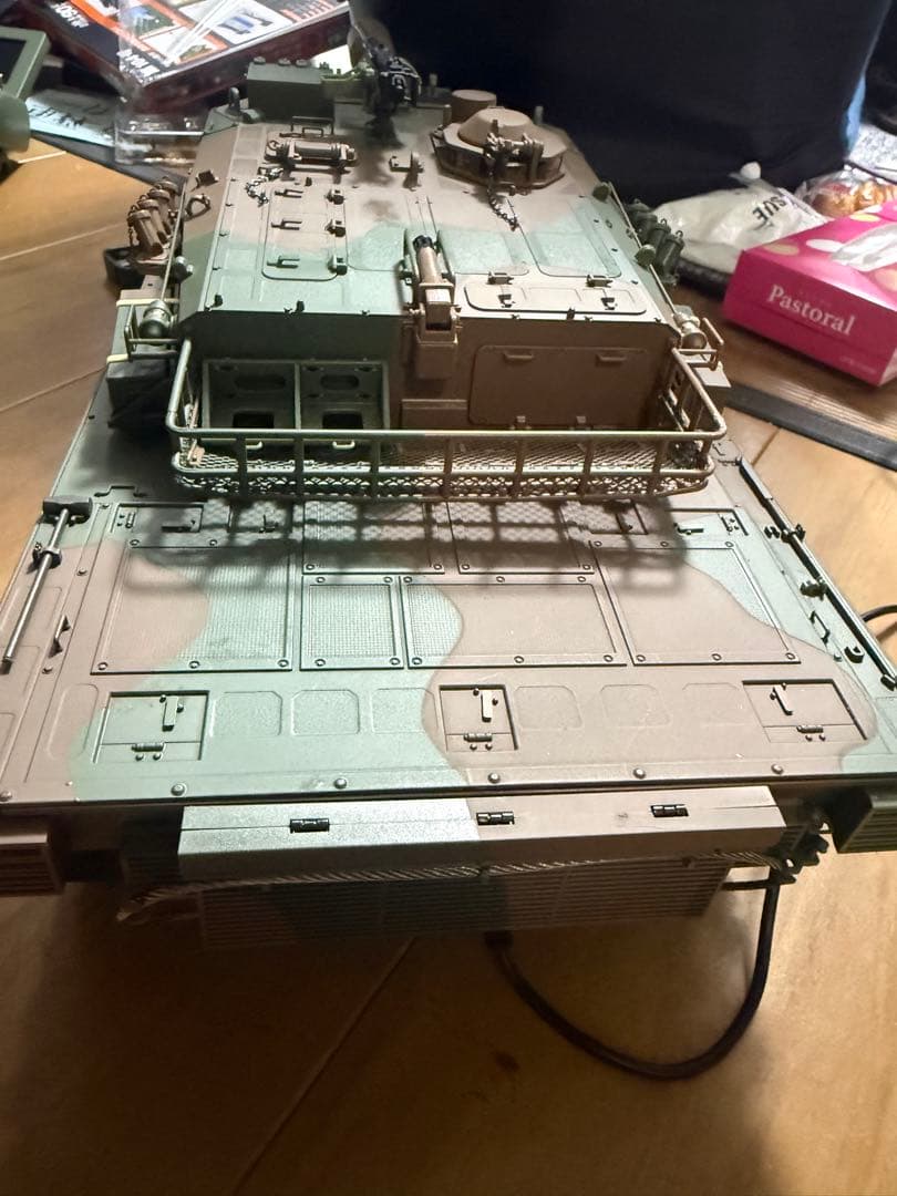 ディアゴスティーニ90式戦車を作る