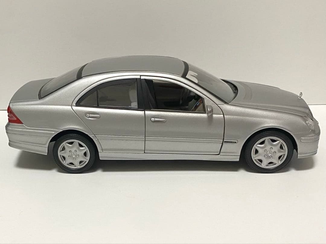 レア！美品1/18 ベンツ　C200 アヴァンギャルド　AMG シルバー　最安値