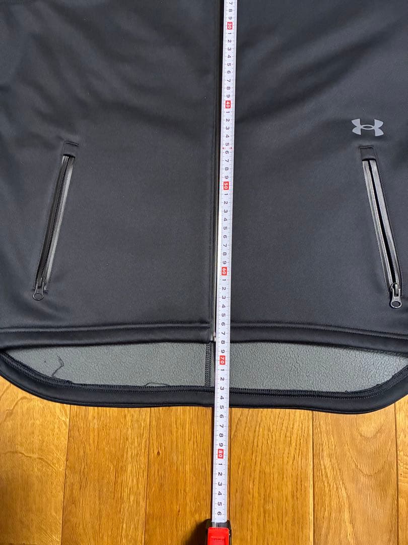 Under Armour フード付きジャケット ブラック