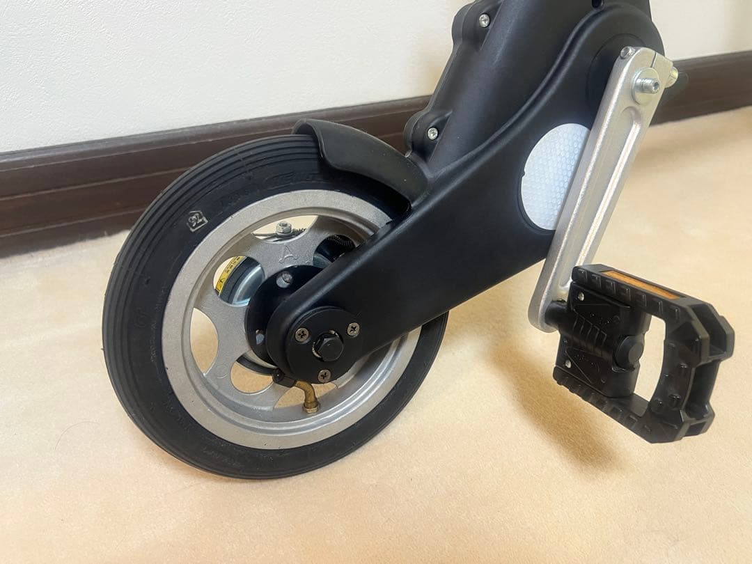A-bike Cityノーパンクタイヤ・折りたたみ自転車 シルバー/レッド
