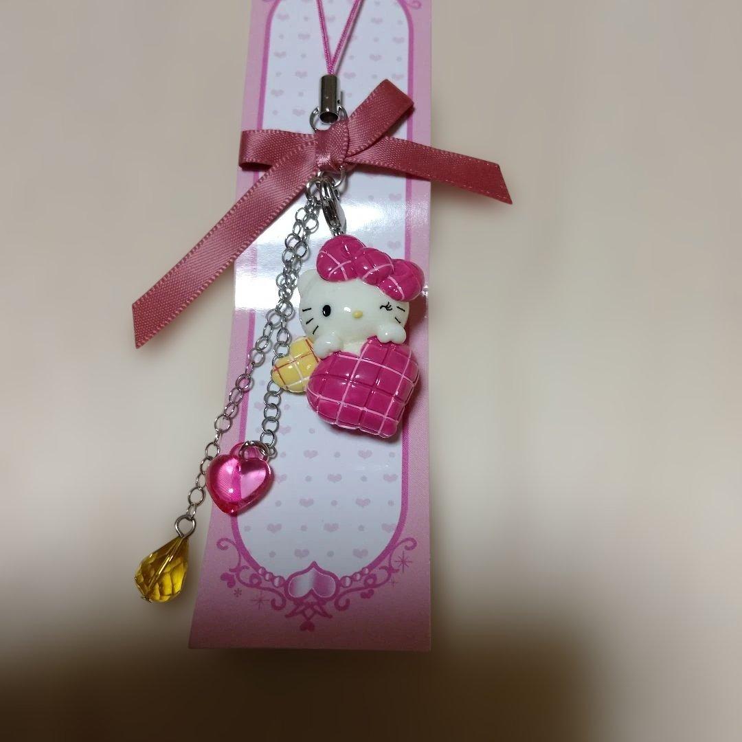 希少❥平成レトロ❥2009年製❥ハローキティ 陶器製ハートストラップ