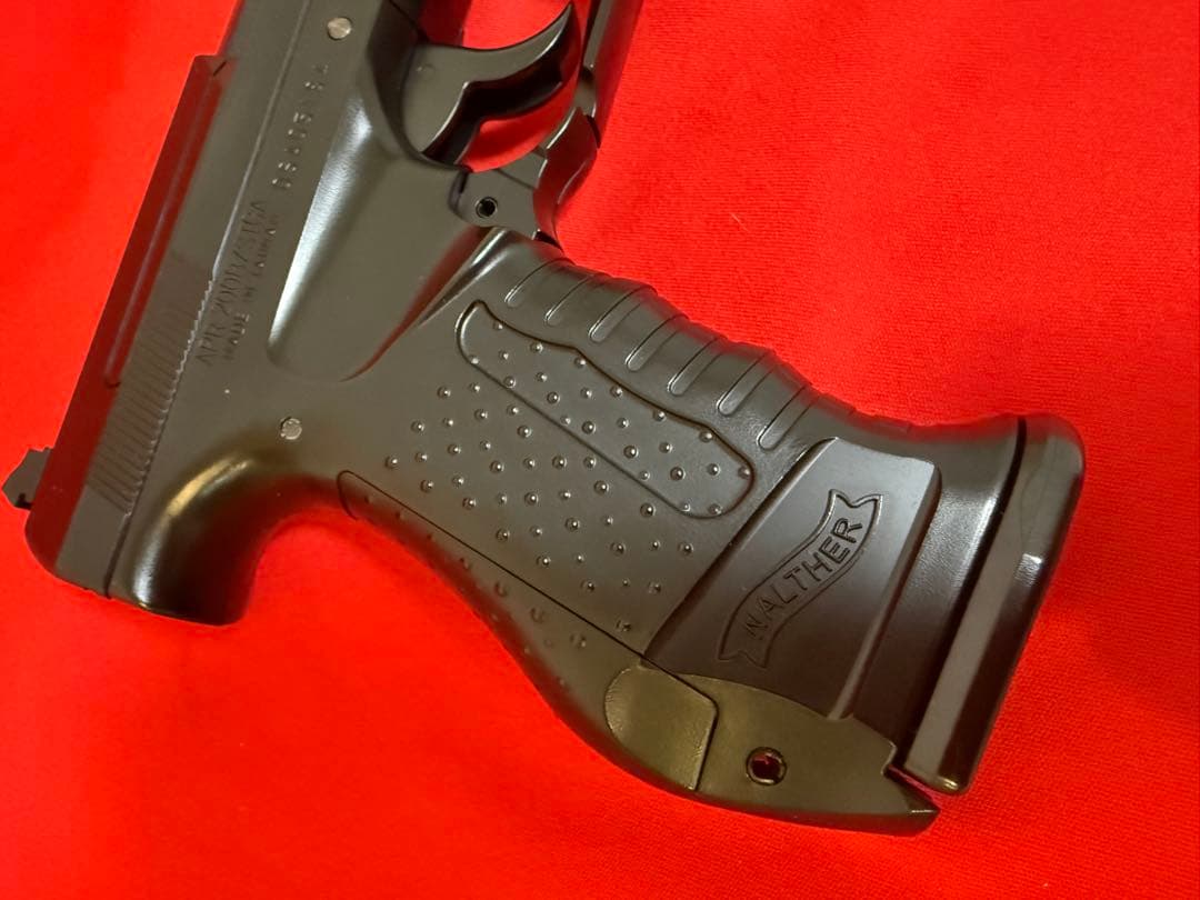 SIIS ★☆ エスツーエス エアコッキングガン P99 BK トイガン