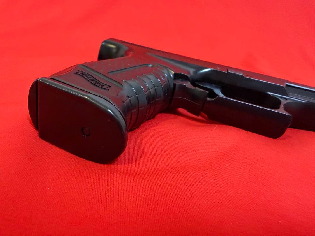 SIIS ★☆ エスツーエス エアコッキングガン P99 BK トイガン