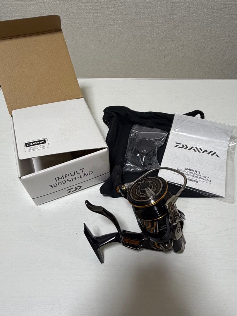 【新品未使用】Daiwa IMPULT 3000SH-LBD スピニングリール