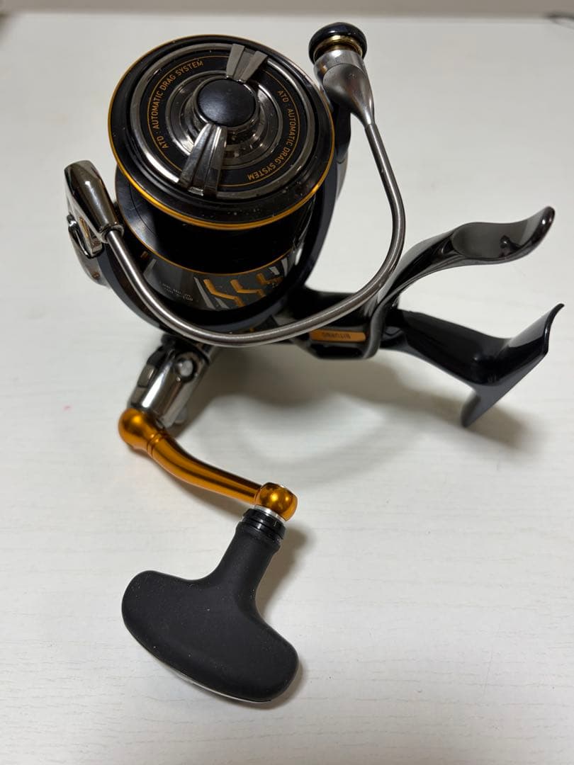 【新品未使用】Daiwa IMPULT 3000SH-LBD スピニングリール