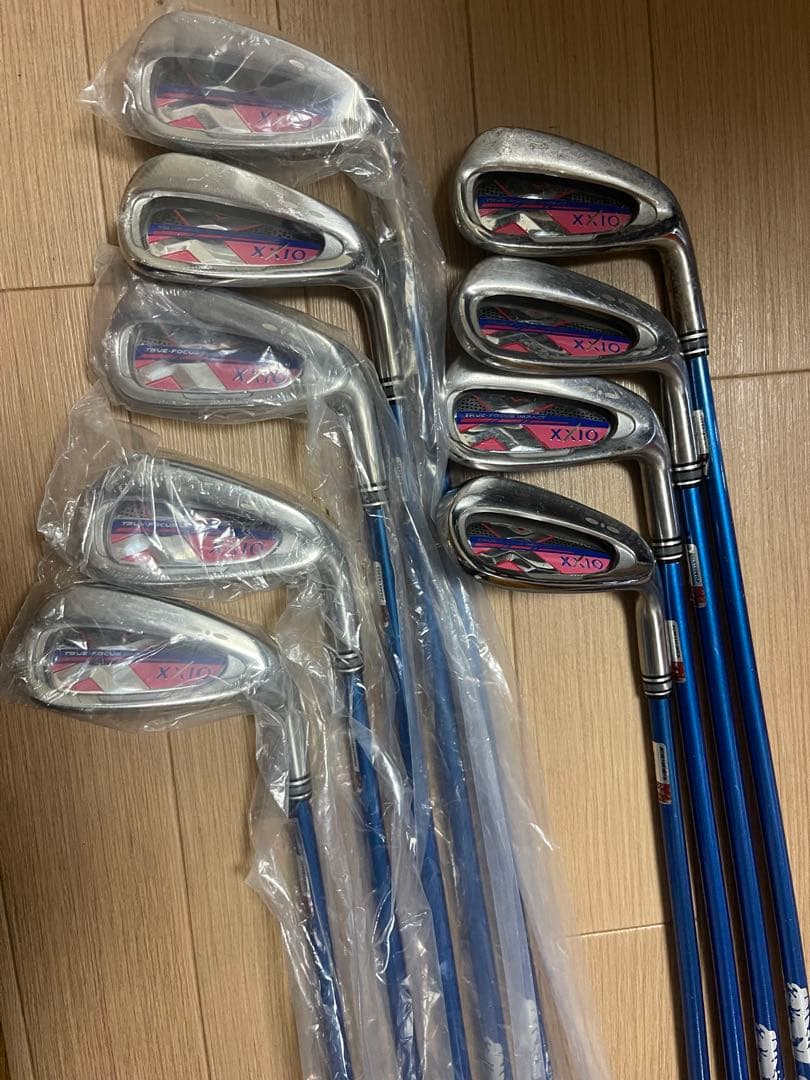 中古品 XXIO レディースゴルフクラブセット 12本