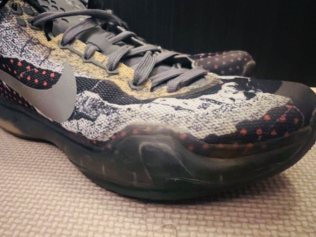 シューズ(男性用) NIKE KOBE10 'PAIN' OG 27cm