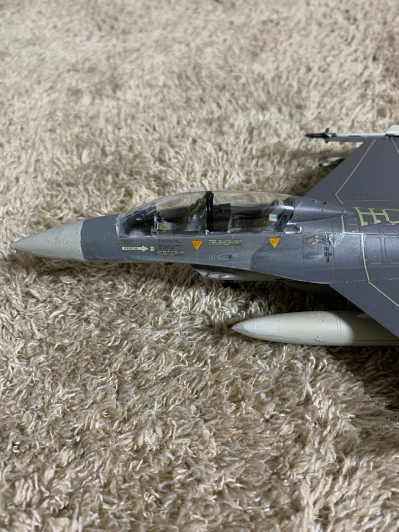 Fー16AとFー16B PLUS ファイティング ファルコンのセット売り