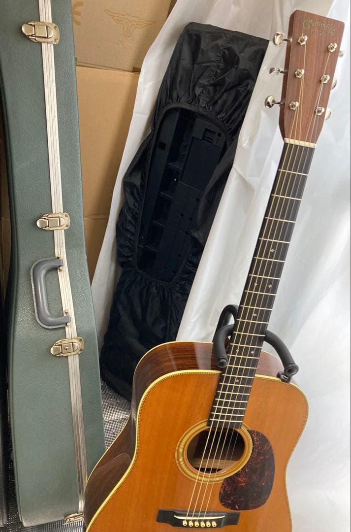 Martin HD-28V 2002年製　ブルーケース付属　送料込み！