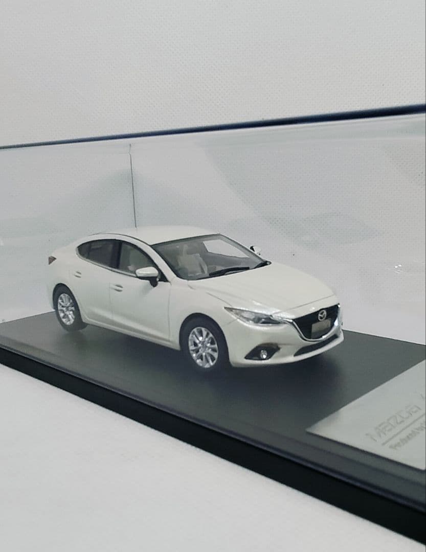 《MAZDAアクセラ》メーカー特注1/43【超レアカラー】新品パールホワイト