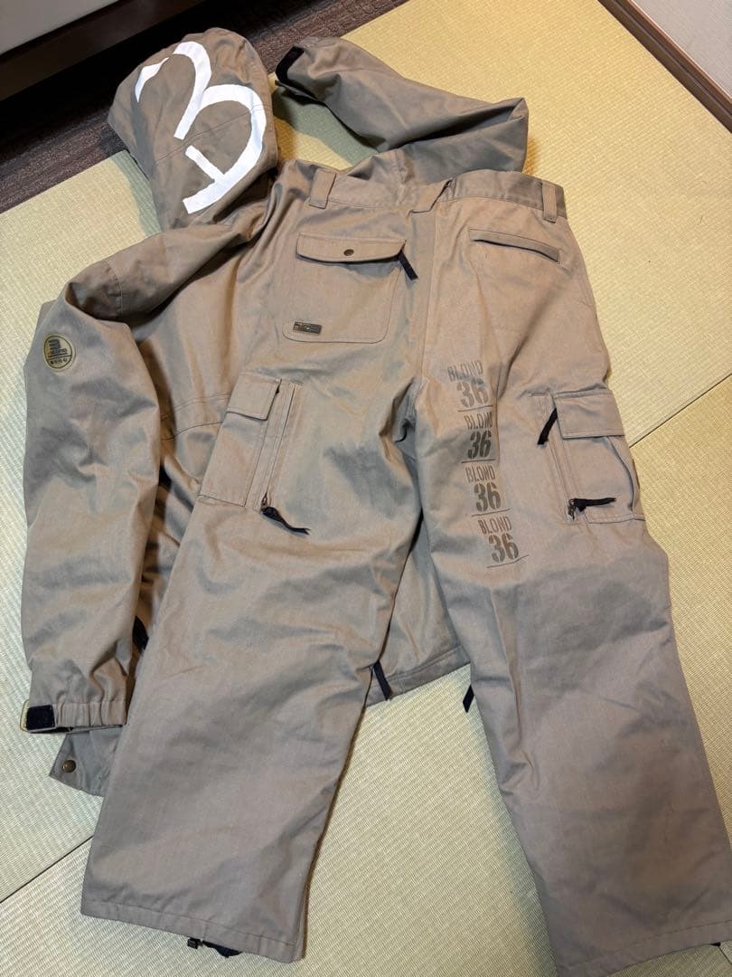 BLOND OUTERWEAR スノーボードウェア 上下