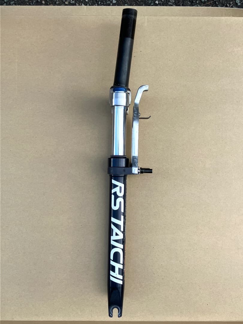 SHOWA RS タイチ　フロントサスペンション