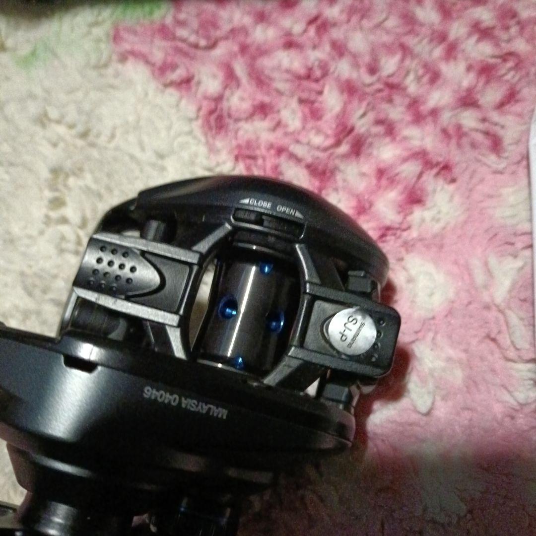 SHIMANO SLX MGL 70 ベイトリール