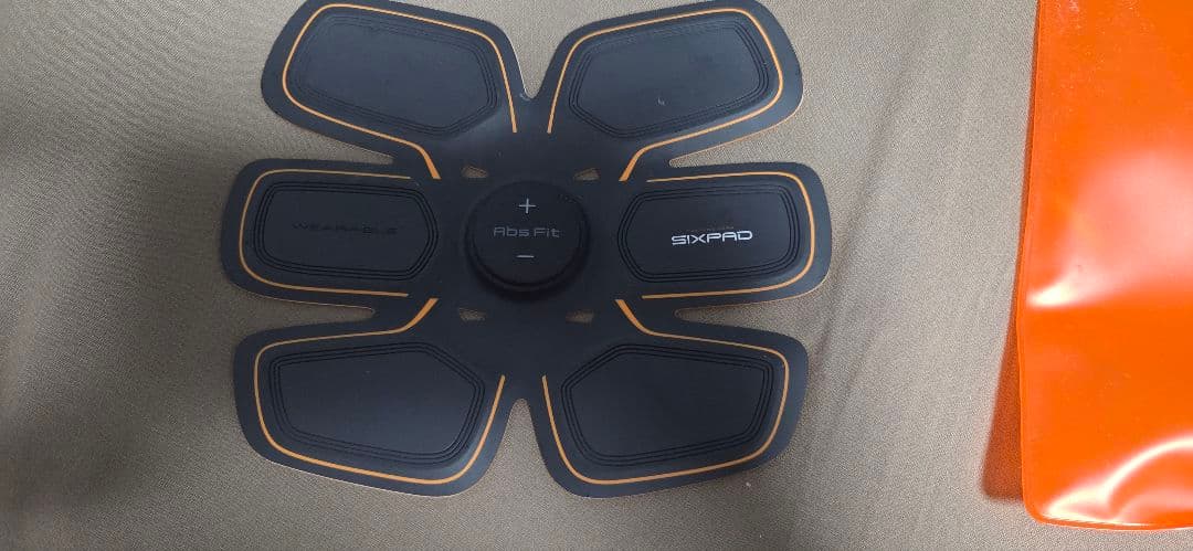 SIXPAD EMSトレーニングデバイス オレンジ