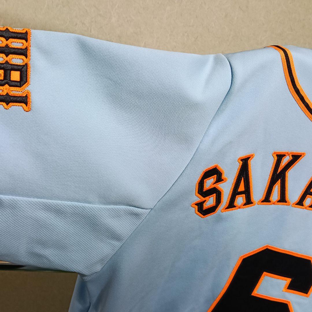 【極美品】アディダス製 読売ジャイアンツ 坂本勇人 ビジター刺繍水色ユニフォーム
