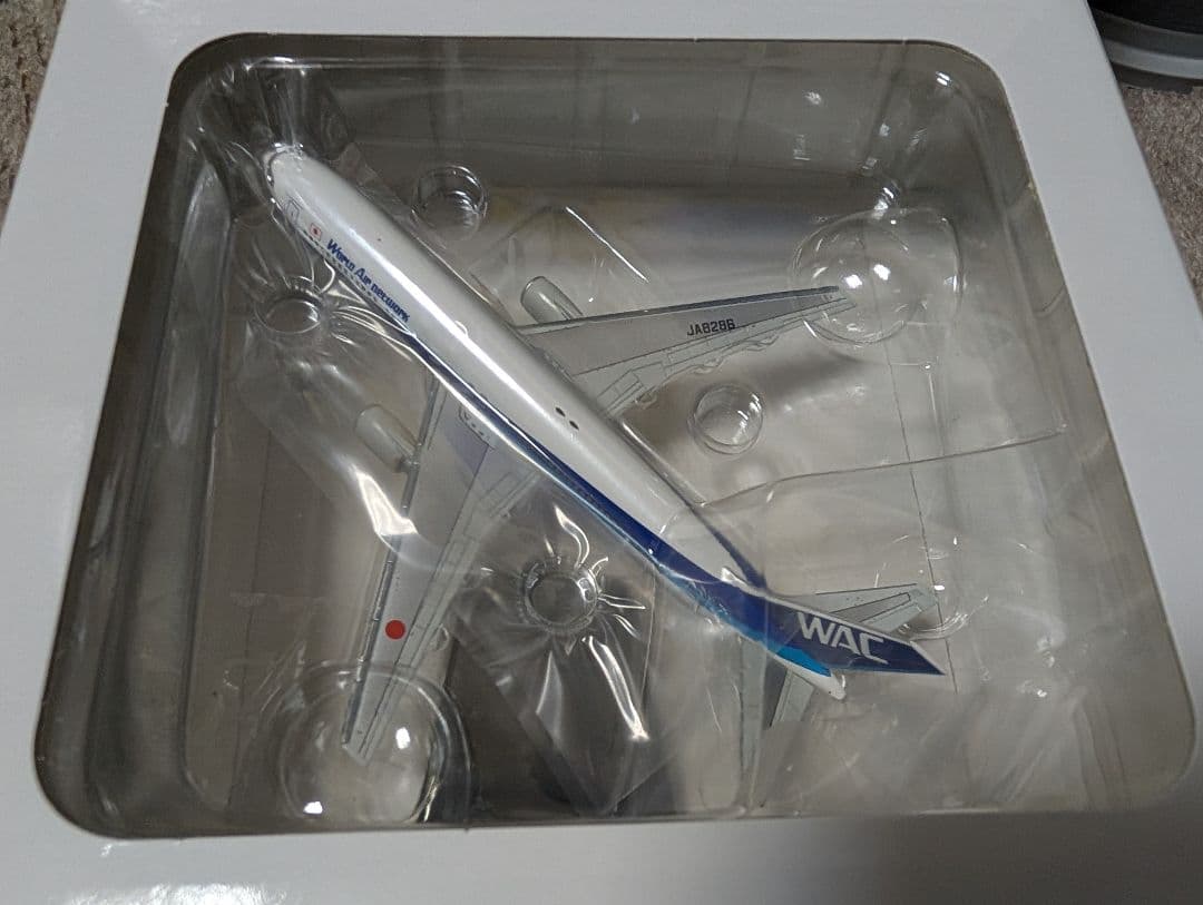 全日空商事 1/400 WAC ワールド エア ネットワーク 767−300ER