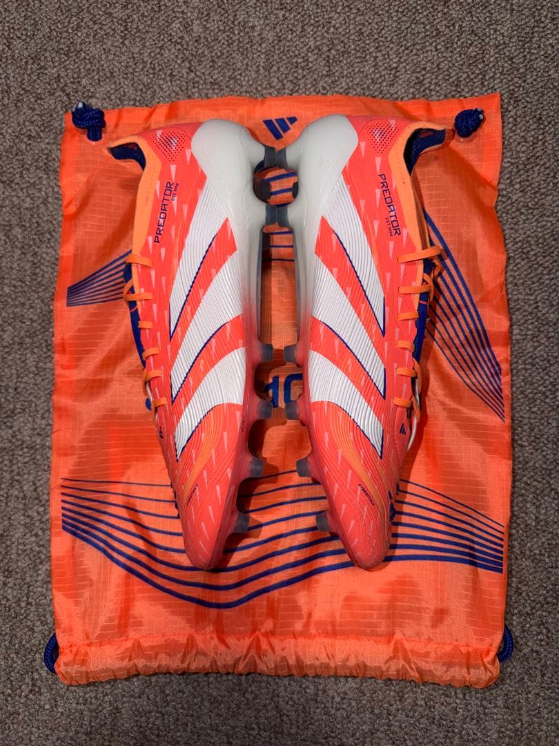 adidas Predator サッカーシューズ AG