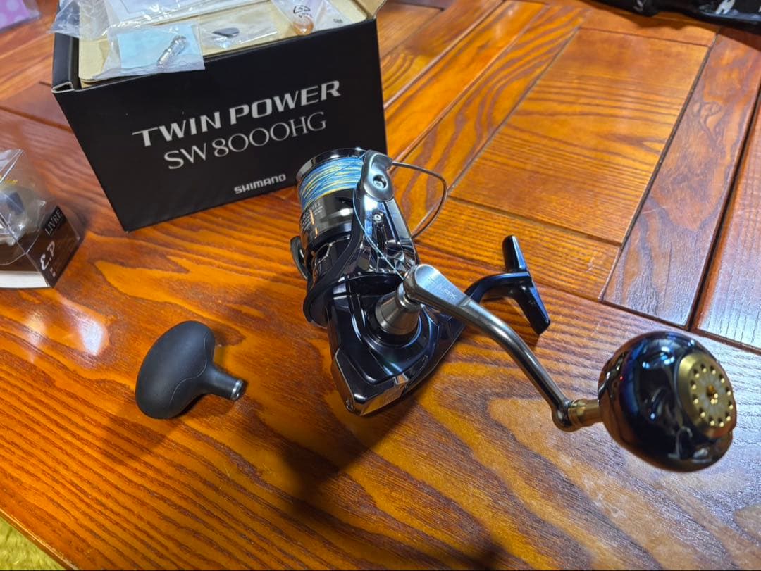 21TWIN POWER SW8000HG LIVREハンドルノブ付き