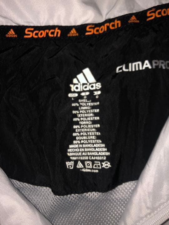 adidas レーサーナイロンジャケット