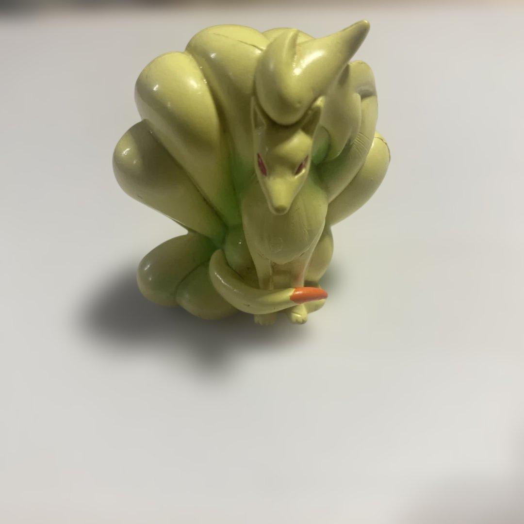 キュウコン モンコレ