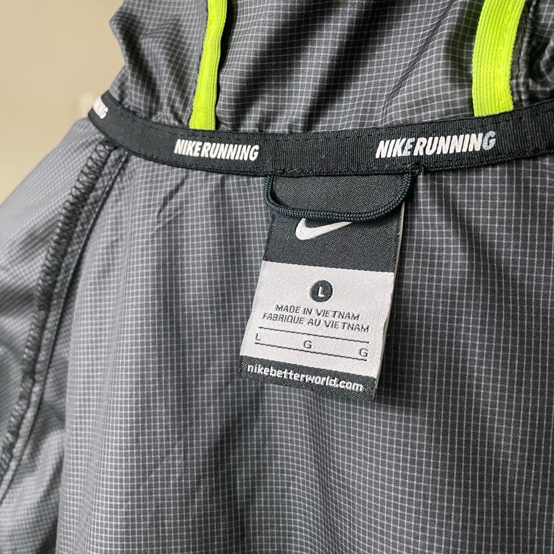 NIKE ランニング用 ウィンドブレーカー　ダークグレー　Lサイズ