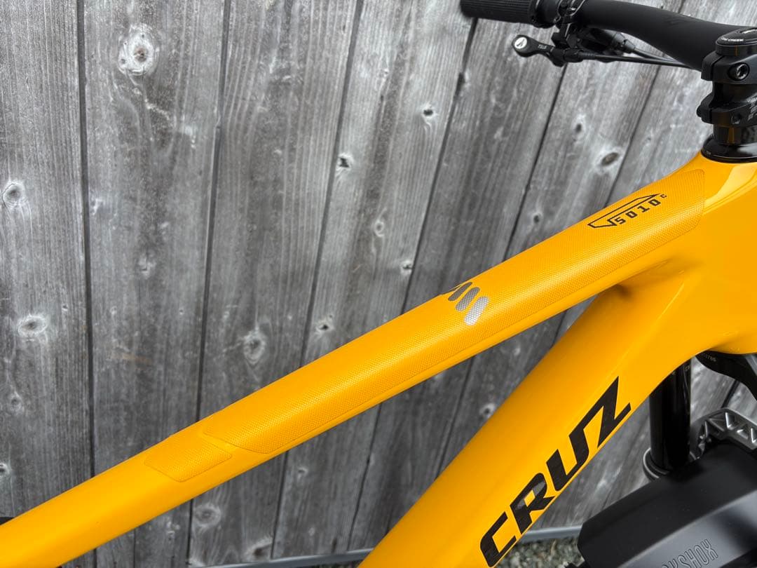 SANTA CRUZ 5010 Mサイズ　27.5インチ