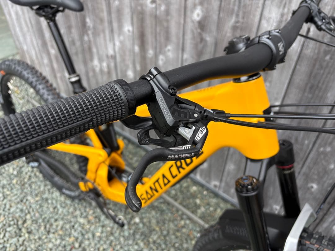SANTA CRUZ 5010 Mサイズ　27.5インチ