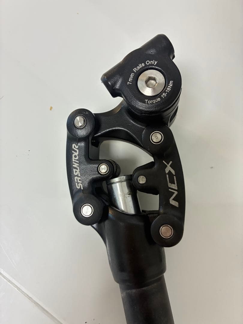 SR SUNTOUR NCX サスペンションシートポスト 350mm Φ27.2