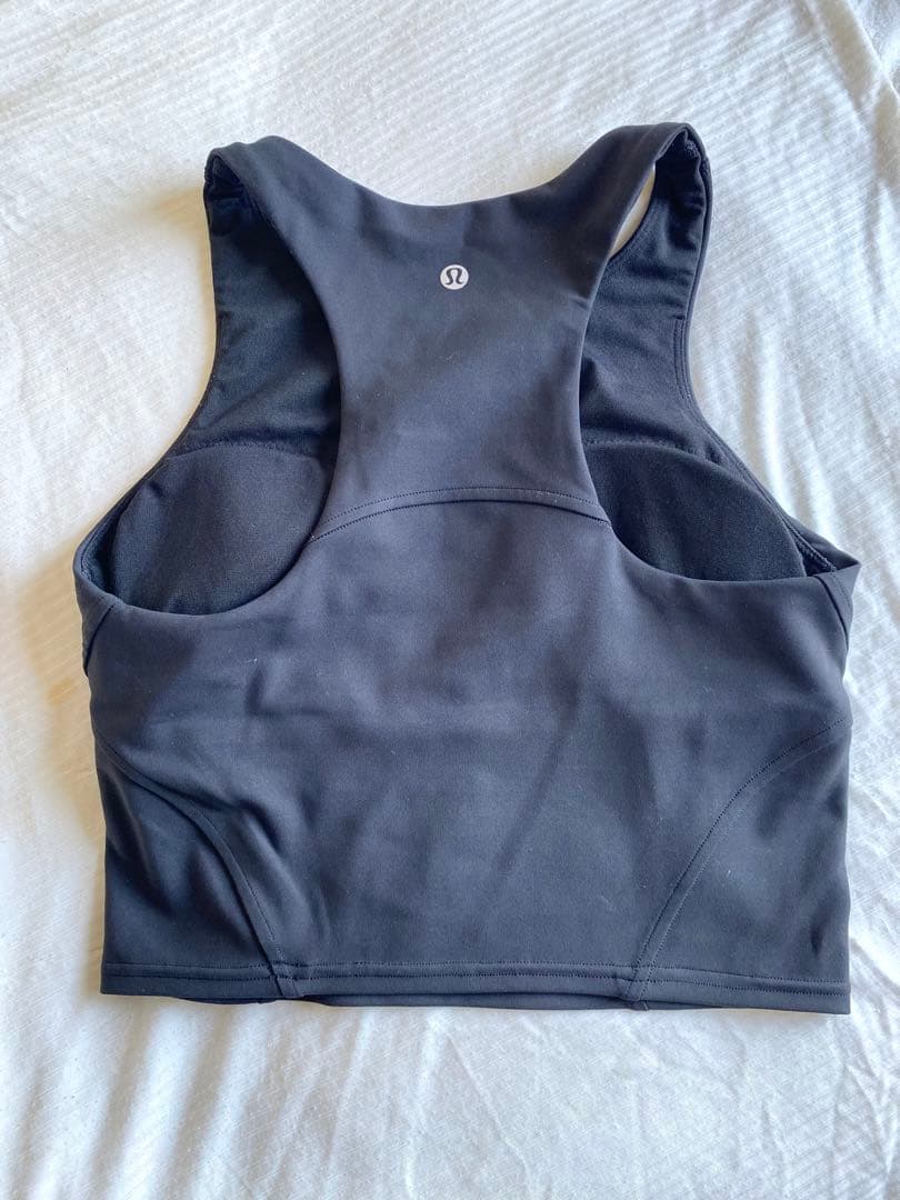 lululemon レーサーバックタンクトップ カップ付き　6 美品
